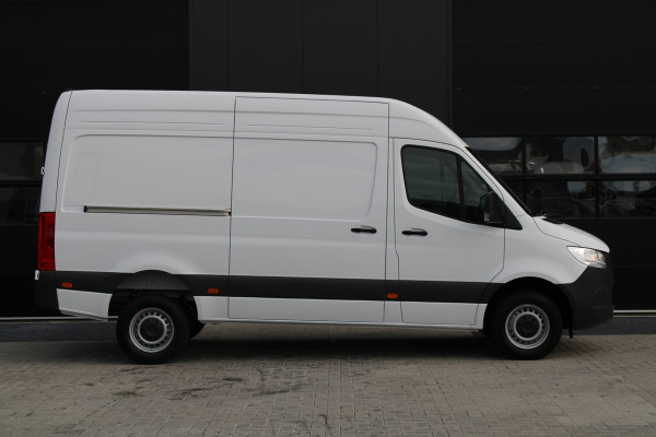 Mercedes-Benz Sprinter 317CDI L2H2 Pro - Mbux 10 - Airco - Camera - Bind spot - Cruise - Comfortstoel - Rijklaar