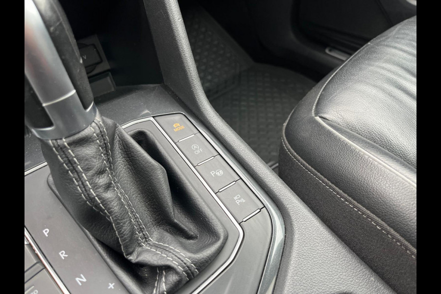 Volkswagen Tiguan Allspace 1.4 TSI Highline Business R- Line 7p. | Adaptieve cruise | Panorama dak | Zwenkbare trekhaak | Memory |