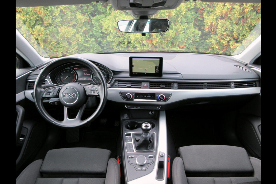 Audi A4 Avant 1.4 TFSI Lease Edition *Navi*Trekhaak*