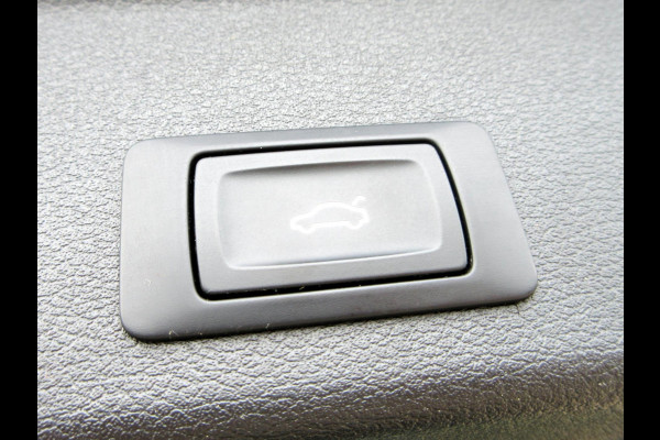 Audi A4 Avant 1.4 TFSI Lease Edition *Navi*Trekhaak*