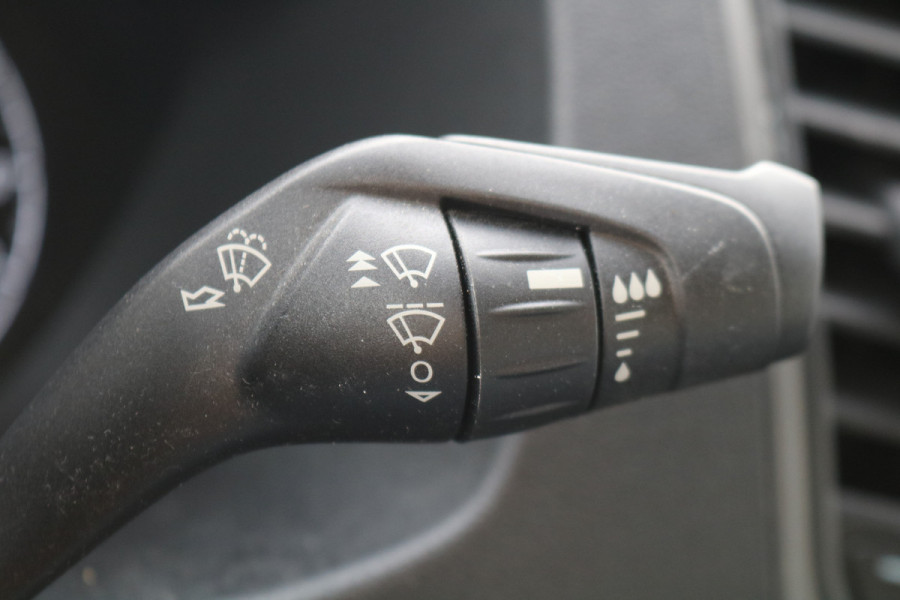 Ford Transit Custom 2.0 TDCI L1 H1 Trend Automaat Ford Transit Custom 2.0 TDCI L1 H1 Trend Automaat