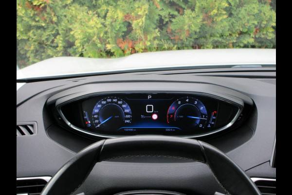 Peugeot 5008 1.6 e-THP Allure Automaat*7-pers*Pano.dak*Trekhaak*