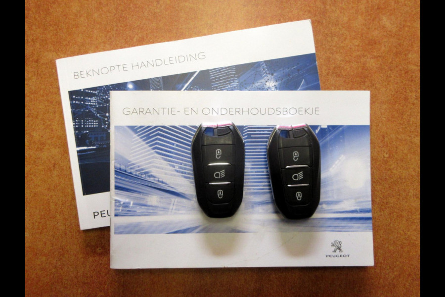 Peugeot 5008 1.6 e-THP Allure Automaat*7-pers*Pano.dak*Trekhaak*