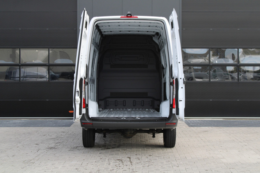 Mercedes-Benz Sprinter 317CDI L2H2 Pro - Mbux 10 - Airco - Camera - Bind spot - Cruise - Rijklaar