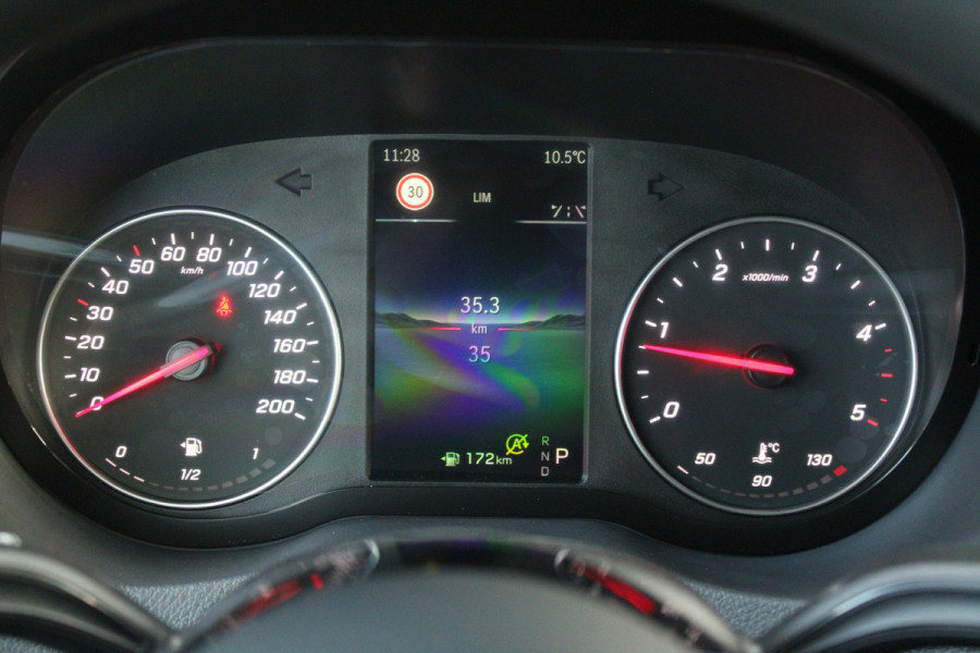 Mercedes-Benz Sprinter 317CDI L2H2 Pro - Mbux 10 - Airco - Camera - Bind spot - Cruise - Rijklaar
