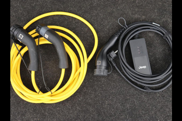 Jeep Compass 4xe 240 Plug-in Hybrid Electric S | Stoelverwarming | Adaptive cruise | Carplay | Camera | Half leder | Stuurverwarming | Navigatie | Keyless | Full LED | Digital Cockpit | PHEV | Plug In