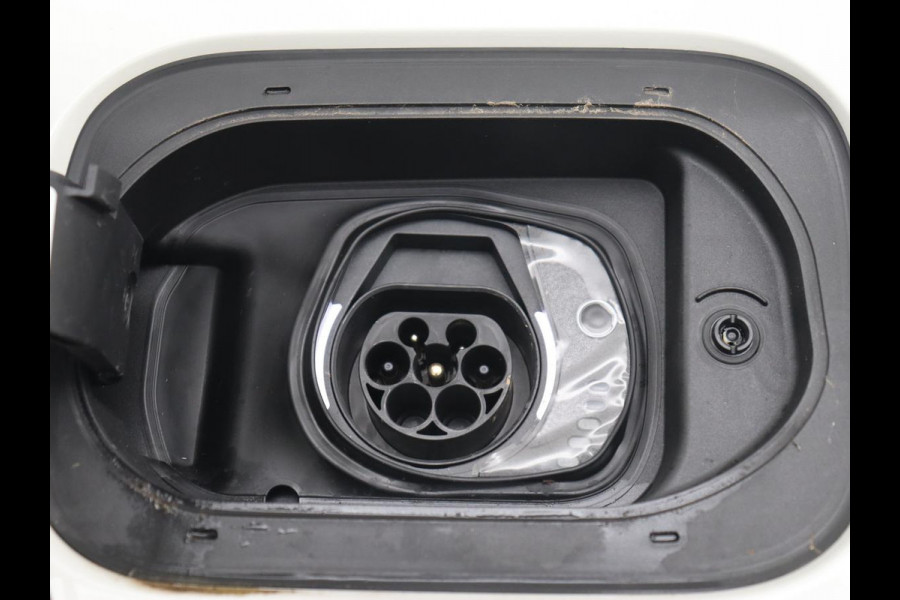 Jeep Compass 4xe 240 Plug-in Hybrid Electric S | Stoelverwarming | Adaptive cruise | Carplay | Camera | Half leder | Stuurverwarming | Navigatie | Keyless | Full LED | Digital Cockpit | PHEV | Plug In