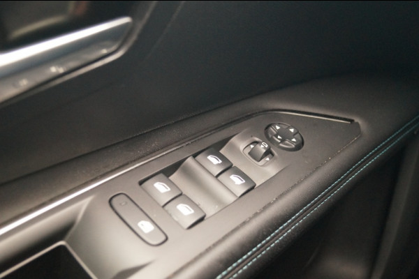 Peugeot 3008 1.5 BlueHDi 130pk Allure Pack Business -NAVI-ECC-CAM- Peugeot 3008 1.5 BlueHDi 130pk Allure Pack Business -NAVI-ECC-CAM-