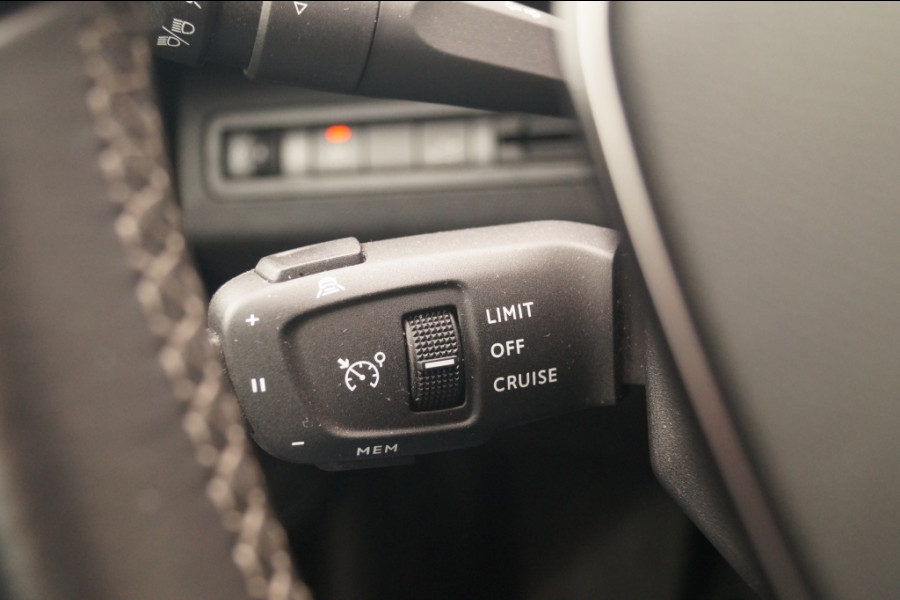 Peugeot 3008 1.5 BlueHDi 130pk Allure Pack Business -NAVI-ECC-CAM- Peugeot 3008 1.5 BlueHDi 130pk Allure Pack Business -NAVI-ECC-CAM-