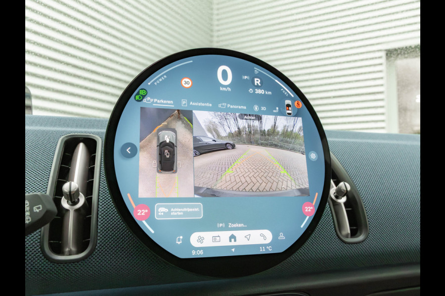 MINI Countryman 1.5 C Favoured - XL Pakket - Pano - Trekhaak - Memoryzetel