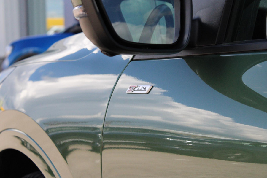 Ford Kuga 2.5 FHEV ST-Line X 190pk | Driver Assistance Pack | Winterpack | Panoramadak | Technology Pack | Geen Stekker nodig | All Season banden