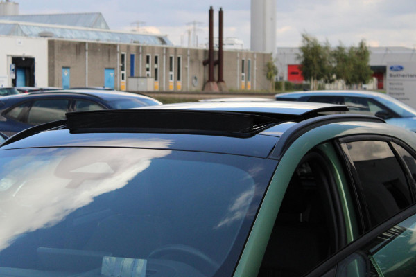 Ford Kuga 2.5 FHEV ST-Line X 190pk | Driver Assistance Pack | Winterpack | Panoramadak | Technology Pack | Geen Stekker nodig | All Season banden