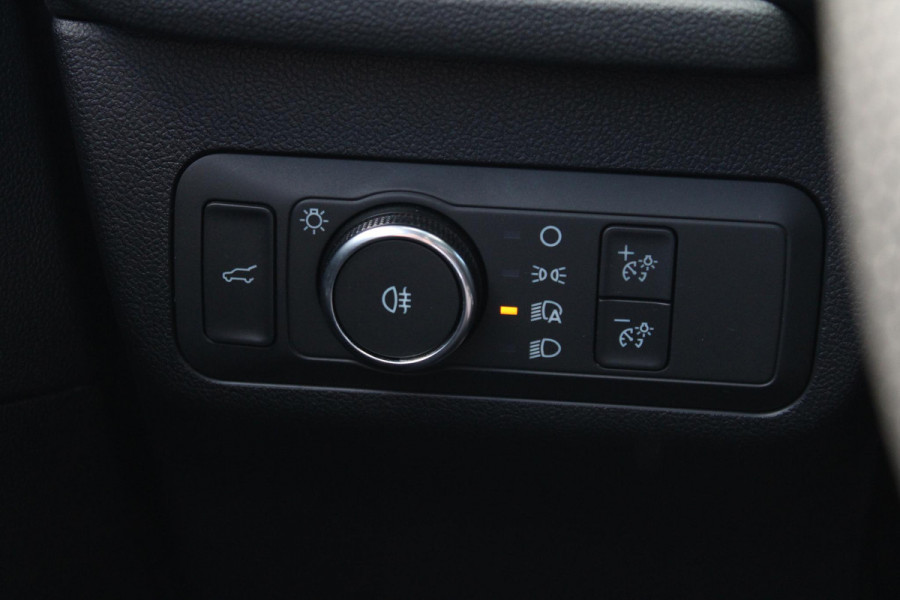 Ford Kuga 2.5 FHEV ST-Line X 190pk | Driver Assistance Pack | Winterpack | Panoramadak | Technology Pack | Geen Stekker nodig | All Season banden