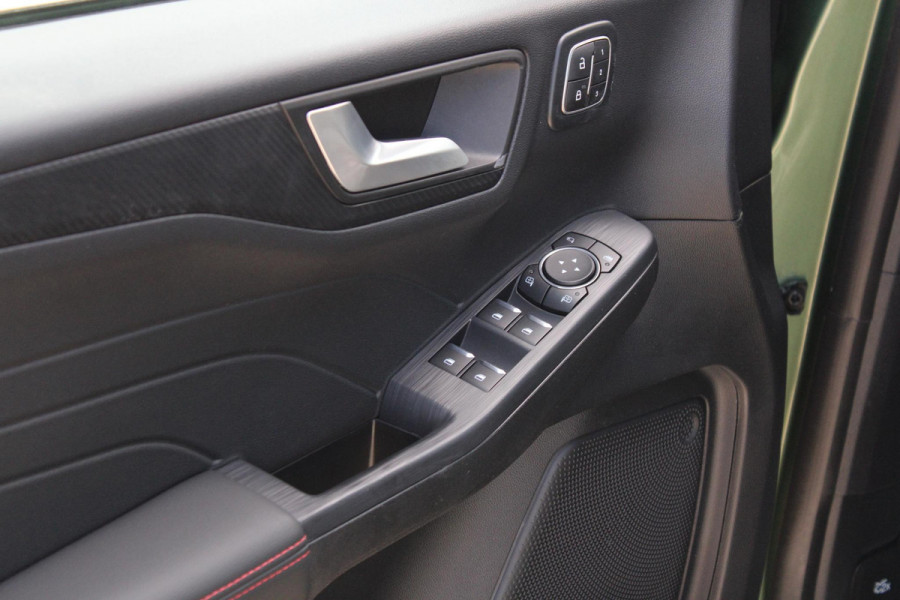 Ford Kuga 2.5 FHEV ST-Line X 190pk | Driver Assistance Pack | Winterpack | Panoramadak | Technology Pack | Geen Stekker nodig | All Season banden