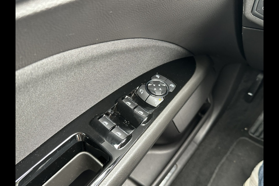 Ford Mondeo 2.0 TDCi Titanium LE AUTOMAAT! TREKHAAK!