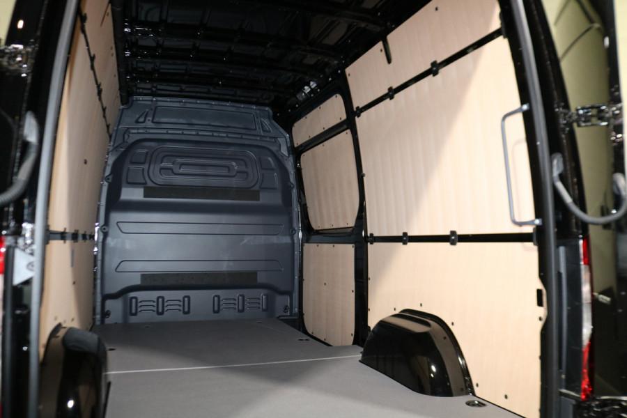 Mercedes-Benz Sprinter 317 CDI L2 H2 Pro Automaat Navigatie 3.5T Trekhaak Mercedes-Benz Sprinter 317 CDI L2 H2 Pro Automaat Navigatie 3.5T Trekhaak