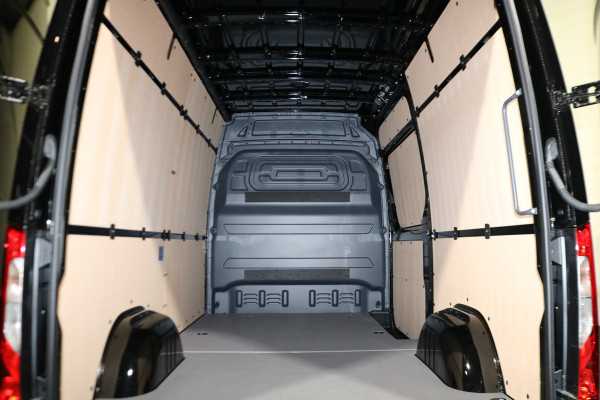 Mercedes-Benz Sprinter 317 CDI L2 H2 Pro Automaat Navigatie 3.5T Trekhaak Mercedes-Benz Sprinter 317 CDI L2 H2 Pro Automaat Navigatie 3.5T Trekhaak