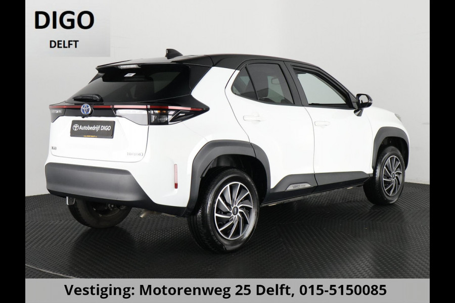 Toyota Yaris Cross 1.5 HYBRID BI-TONE MET LUXERY PACK GARANTIE-2033 CLOUD NAVIGATIE .CLIMA.CRUISE.KEYLESS.