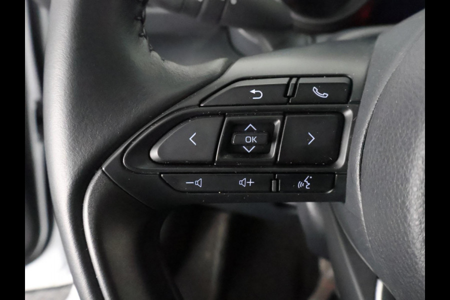 Toyota Yaris Cross 1.5 HYBRID BI-TONE MET LUXERY PACK GARANTIE-2033 CLOUD NAVIGATIE .CLIMA.CRUISE.KEYLESS.