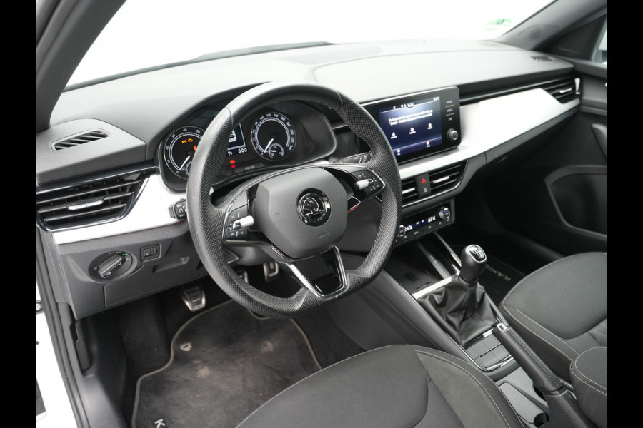 Škoda Kamiq 1.0 TSI 115pk Sport Business Navi via app Wegkl. trekhaak Stoelverwarming Clima 65