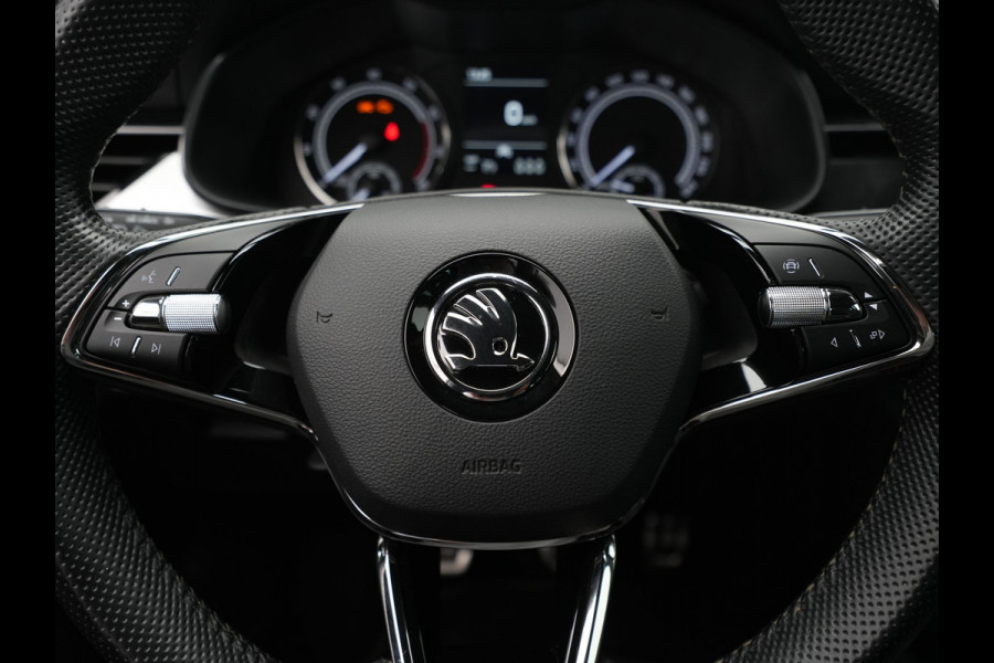 Škoda Kamiq 1.0 TSI 115pk Sport Business Navi via app Wegkl. trekhaak Stoelverwarming Clima 65