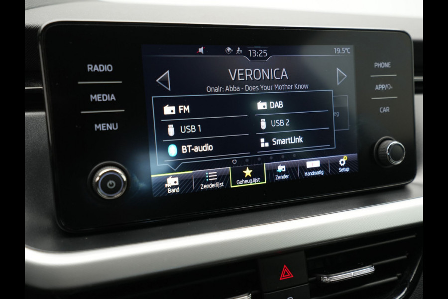 Škoda Kamiq 1.0 TSI 115pk Sport Business Navi via app Wegkl. trekhaak Stoelverwarming Clima 65