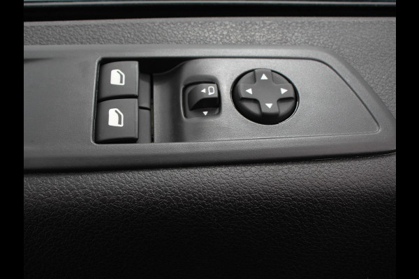 Opel Vivaro Electric L2 75 kWh Connect pack | 3p | Navigatie | Apple Carplay/Android Auto | Dab | Cruise control | Camera | Parkeer sensoren | Digitaal dashboard | Automatische Airco