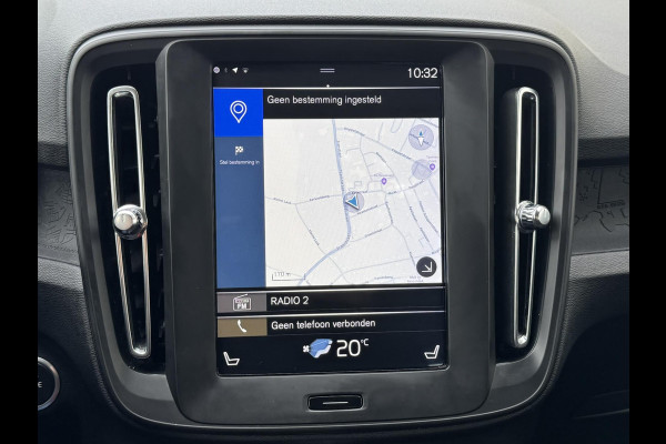 Volvo XC40 1.5 T3 Adaptive cruise Climate control Stoelverwarming Navigatie LED koplampen parkeersensor achter Volvo XC40 1.5 T3 Adaptive cruise Climate control Stoelverwarming Navigatie LED koplampen parkeersensor achter