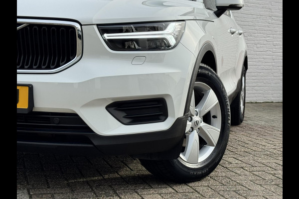 Volvo XC40 1.5 T3 Adaptive cruise Climate control Stoelverwarming Navigatie LED koplampen parkeersensor achter Volvo XC40 1.5 T3 Adaptive cruise Climate control Stoelverwarming Navigatie LED koplampen parkeersensor achter