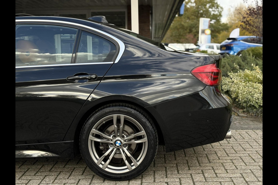 BMW 3 Serie 318i Corporate Lease High Executive | M Sport, Navi, Carplay/Android, Camera, Stoelverw., Leder, Cruise, Climate | NAP