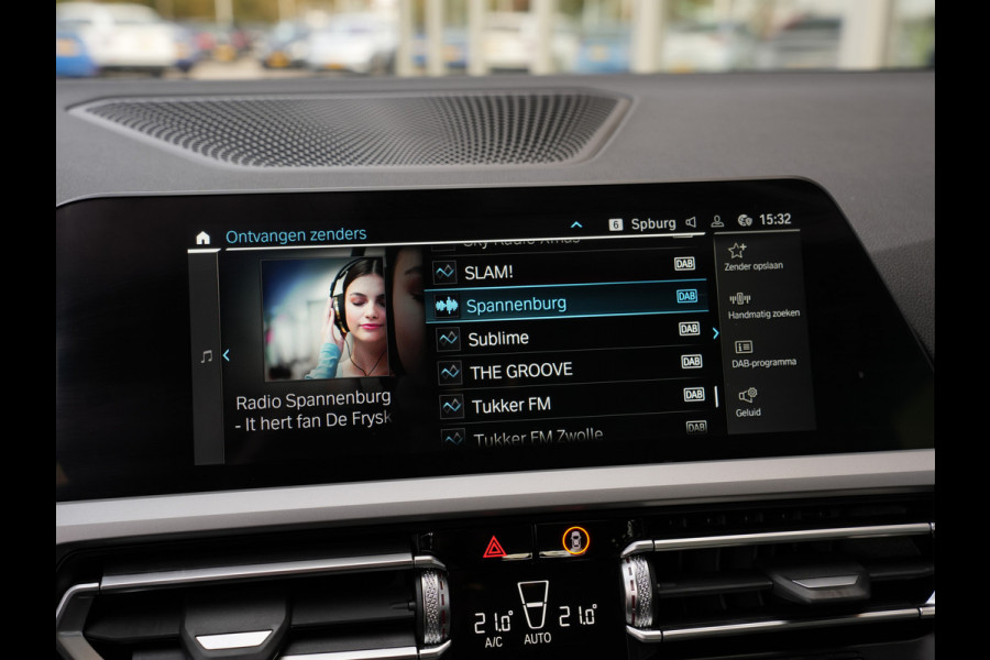 BMW 3 Serie Touring 320e Business Edition Plus | Navigatie | SOH 91% | Laserlicht | Keyless BMW 3 Serie Touring 320e Business Edition Plus | Navigatie | SOH 91% | Laserlicht | Keyless