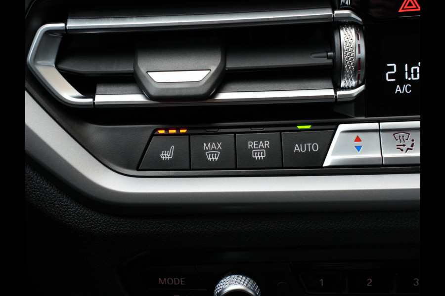 BMW 3 Serie Touring 320e Business Edition Plus | Navigatie | SOH 91% | Laserlicht | Keyless BMW 3 Serie Touring 320e Business Edition Plus | Navigatie | SOH 91% | Laserlicht | Keyless