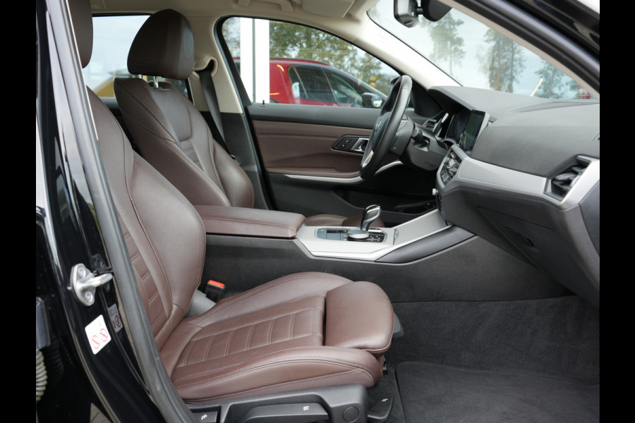 BMW 3 Serie Touring 320e Business Edition Plus | Navigatie | SOH 91% | Laserlicht | Keyless BMW 3 Serie Touring 320e Business Edition Plus | Navigatie | SOH 91% | Laserlicht | Keyless