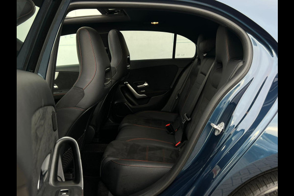 Mercedes-Benz A-Klasse 250 e Business Solution AMG Limited NL-AUTO | PANO| SFEEVERL | CAMERA | MEMORY |