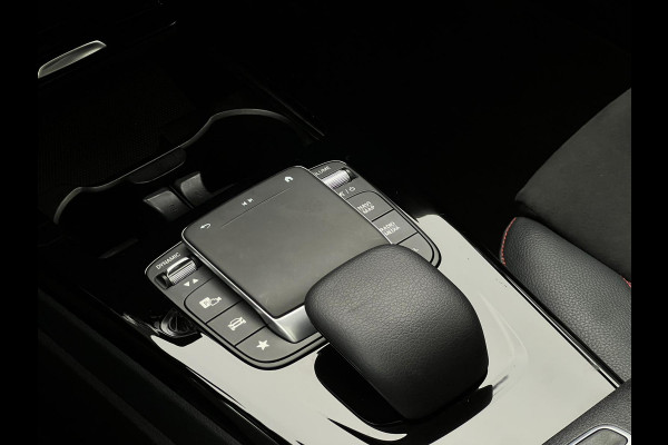Mercedes-Benz A-Klasse 250 e Business Solution AMG Limited NL-AUTO | PANO| SFEEVERL | CAMERA | MEMORY |