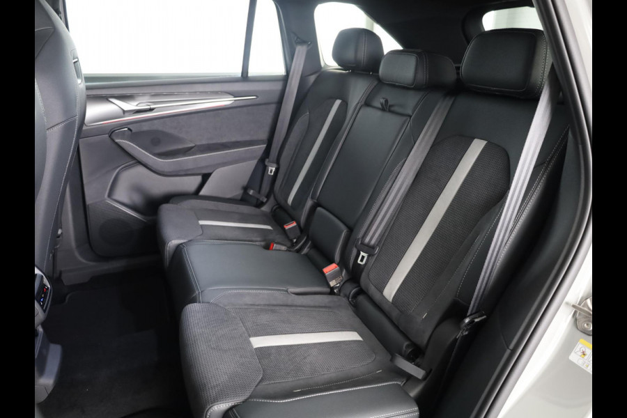 Škoda Kodiaq Sportline Business 1.5 TSI PHEV 204 PK | Elek. stoelen | Panoramadak | Verwarmbare stoelen voor en achter | Canton Sound |
