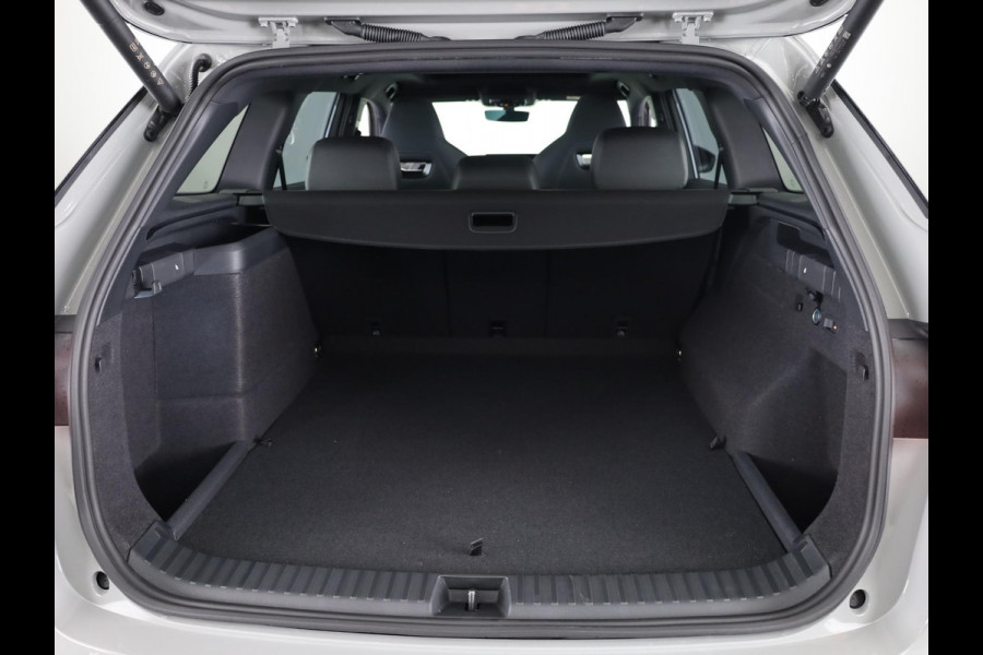 Škoda Kodiaq Sportline Business 1.5 TSI PHEV 204 PK | Elek. stoelen | Panoramadak | Verwarmbare stoelen voor en achter | Canton Sound |