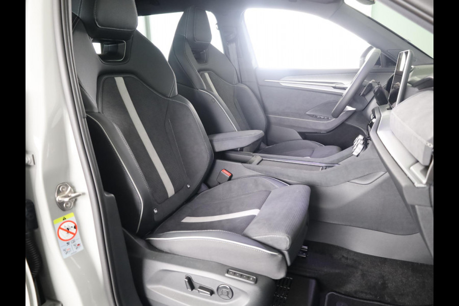 Škoda Kodiaq Sportline Business 1.5 TSI PHEV 204 PK | Elek. stoelen | Panoramadak | Verwarmbare stoelen voor en achter | Canton Sound |