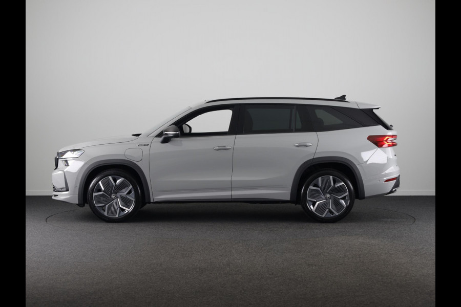 Škoda Kodiaq Sportline Business 1.5 TSI PHEV 204 PK | Elek. stoelen | Panoramadak | Verwarmbare stoelen voor en achter | Canton Sound |