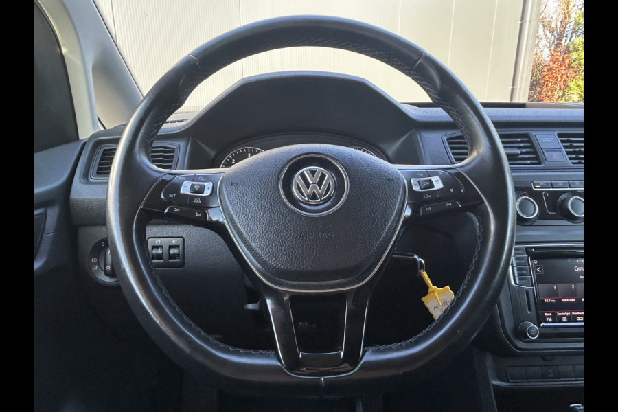 Volkswagen Caddy 2.0 TDI 102 PK / L1H1 / TREKHAAK / AIRCO / CRUISE / NAVI / BLUETOOTH / PDC
