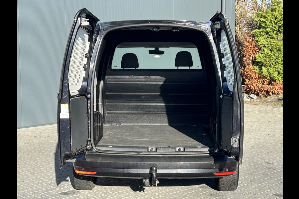 Volkswagen Caddy 2.0 TDI 102 PK / L1H1 / TREKHAAK / AIRCO / CRUISE / NAVI / BLUETOOTH / PDC