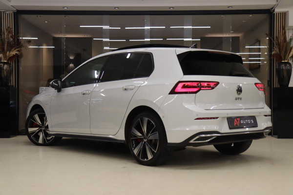 Volkswagen Golf 1.4 eHybrid GTE / PANO/HUD/IQLIGHT/CAM/CARPLAY/VOL