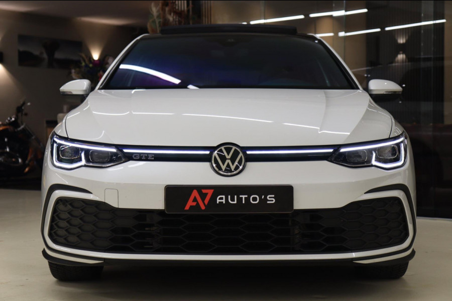 Volkswagen Golf 1.4 eHybrid GTE / PANO/HUD/IQLIGHT/CAM/CARPLAY/VOL