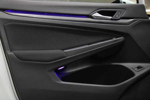 Volkswagen Golf 1.4 eHybrid GTE / PANO/HUD/IQLIGHT/CAM/CARPLAY/VOL