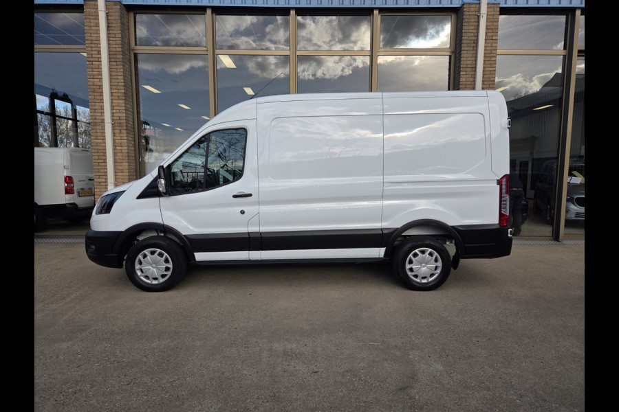 Ford E-Transit 350 L2H2 Trend 68 kWh Navi , Achteruitrijcamera Ford E-Transit 350 L2H2 Trend 68 kWh Navi , Achteruitrijcamera