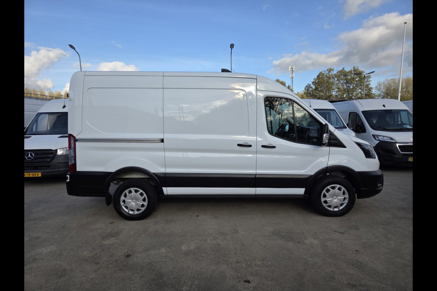 Ford E-Transit 350 L2H2 Trend 68 kWh Navi , Achteruitrijcamera Ford E-Transit 350 L2H2 Trend 68 kWh Navi , Achteruitrijcamera