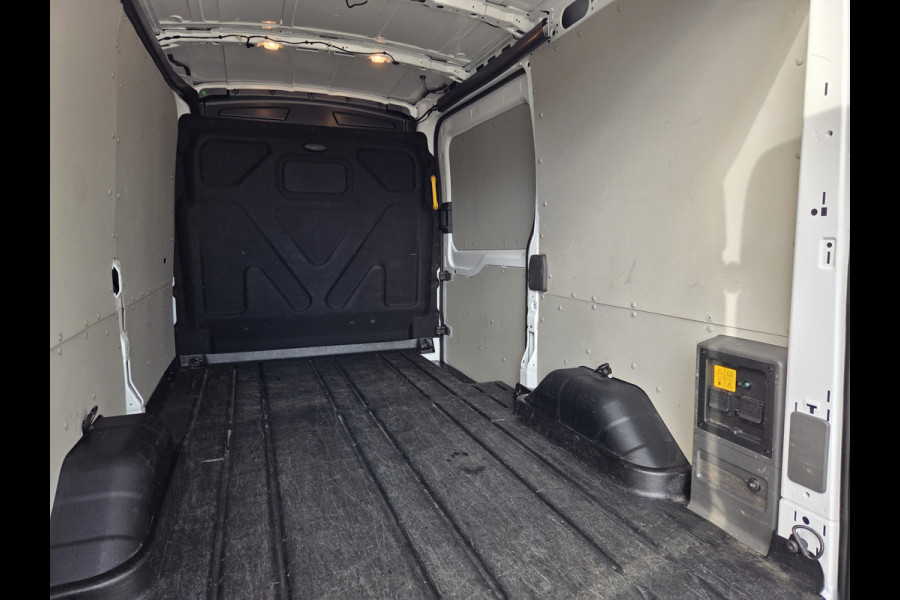 Ford E-Transit 350 L2H2 Trend 68 kWh Navi , Achteruitrijcamera Ford E-Transit 350 L2H2 Trend 68 kWh Navi , Achteruitrijcamera