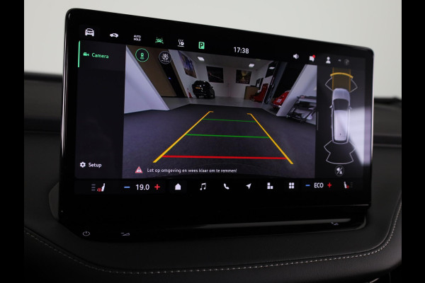 Škoda Enyaq 60 Sportline 204 pk | Panoramadak | Adaptive Cruise Control | Blind Spot | Škoda Enyaq 60 Sportline 204 pk | Panoramadak | Adaptive Cruise Control | Blind Spot |