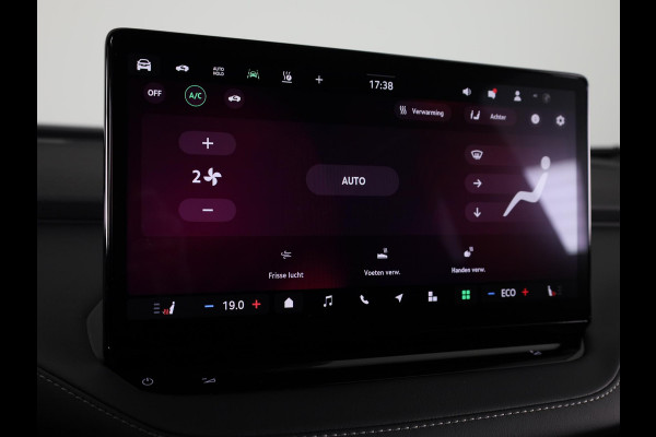 Škoda Enyaq 60 Sportline 204 pk | Panoramadak | Adaptive Cruise Control | Blind Spot | Škoda Enyaq 60 Sportline 204 pk | Panoramadak | Adaptive Cruise Control | Blind Spot |