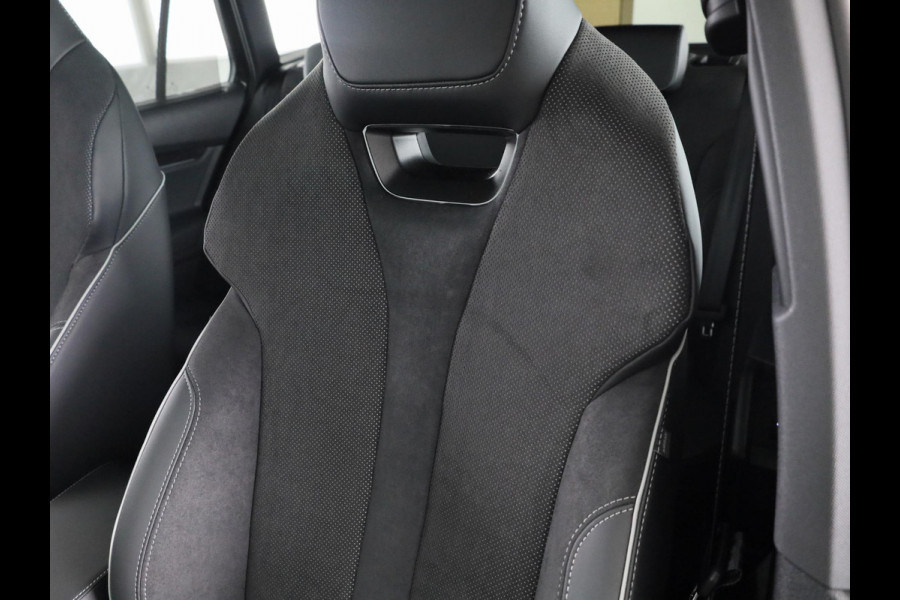 Škoda Enyaq 60 Sportline 204 pk | Panoramadak | Adaptive Cruise Control | Blind Spot | Škoda Enyaq 60 Sportline 204 pk | Panoramadak | Adaptive Cruise Control | Blind Spot |